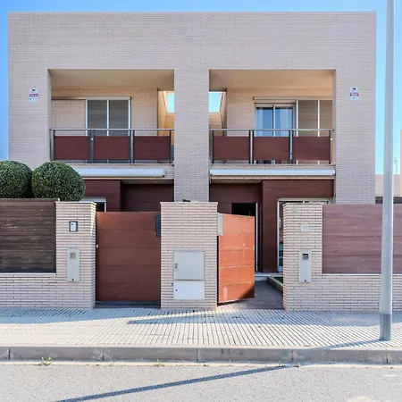Villa Piscina Privada + Jardin + Parking Privado Cambrils