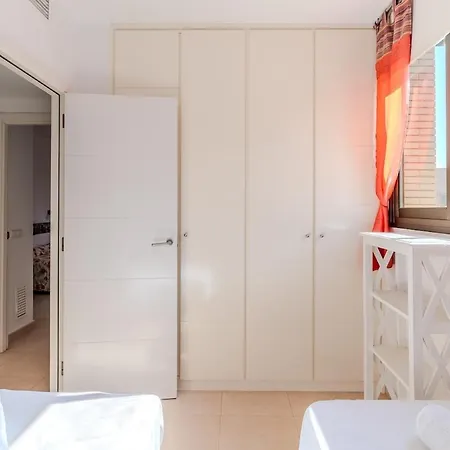Piscina Privada + Jardin + Parking Privado *