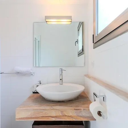 Piscina Privada + Jardin + Parking Privado Villa